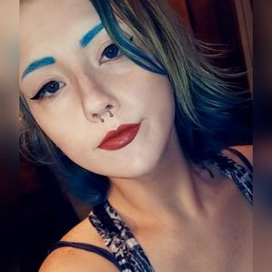 Meet your Posher, Christan